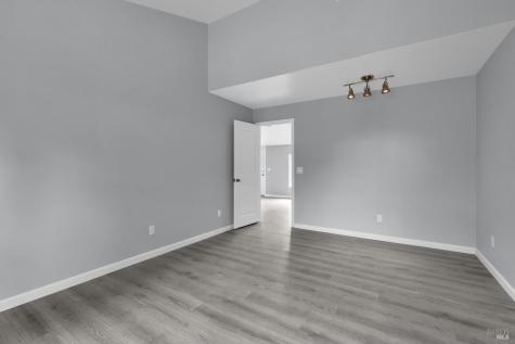 943 Frazier Avenue Santa Rosa CA 95404