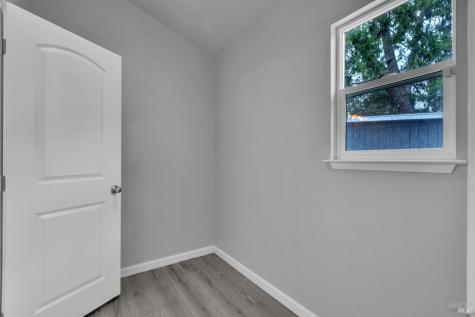 943 Frazier Avenue Santa Rosa CA 95404