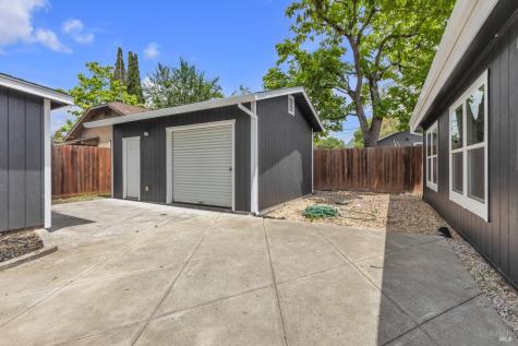 943 Frazier Avenue Santa Rosa CA 95404
