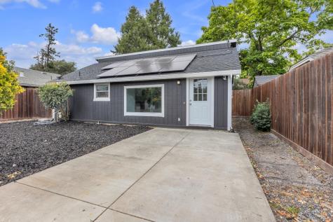 943 Frazier Avenue Santa Rosa CA 95404