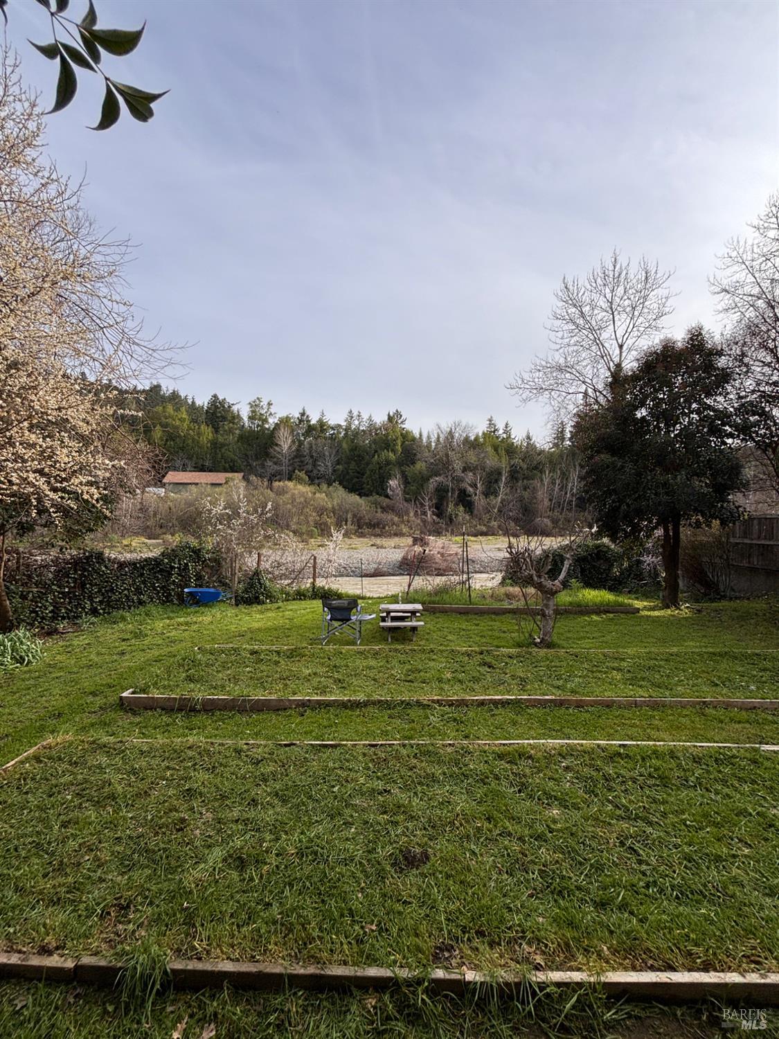 350 Riverview Road Garberville CA 95542