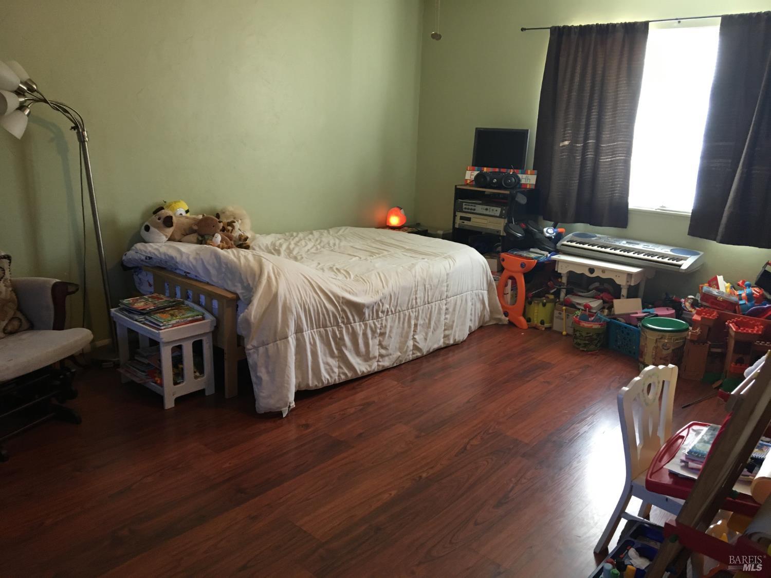 350 Riverview Road Garberville CA 95542