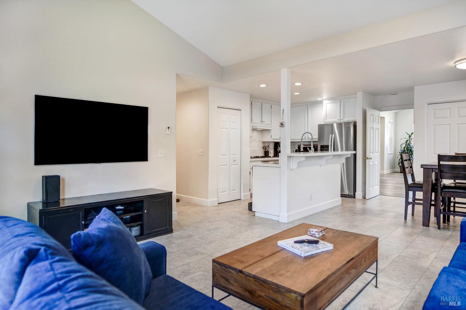 888 Starr Circle Windsor CA 95492