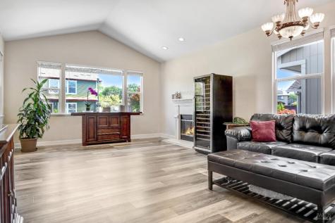 888 Starr Circle Windsor CA 95492