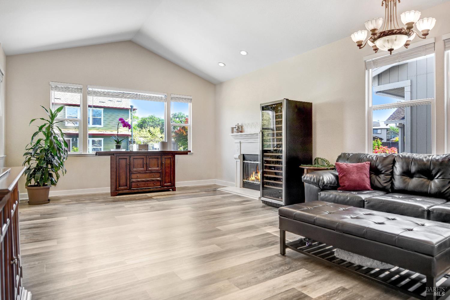 888 Starr Circle Windsor CA 95492
