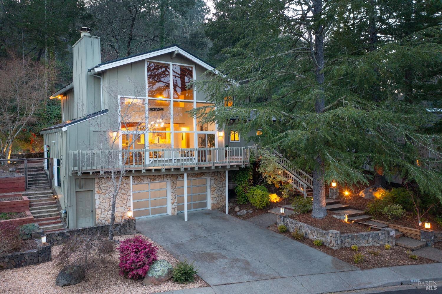 1590 Sylvaner Avenue St. Helena CA 94574