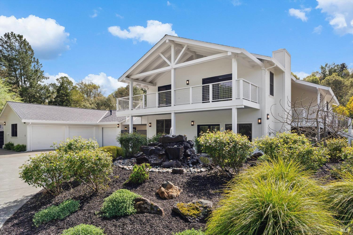 1524 Chablis Road Healdsburg CA 95448