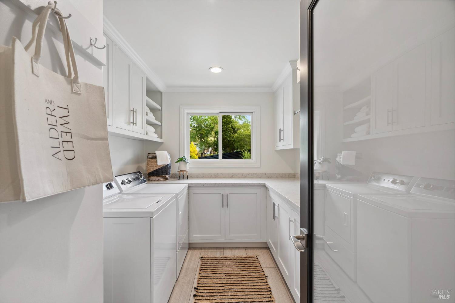 1524 Chablis Road Healdsburg CA 95448