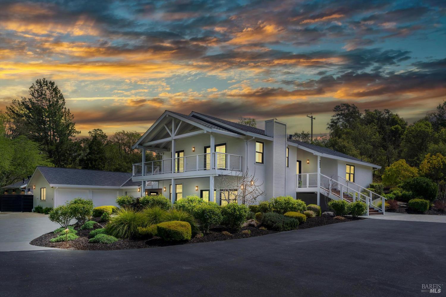 1524 Chablis Road Healdsburg CA 95448