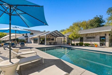 1524 Chablis Road Healdsburg CA 95448
