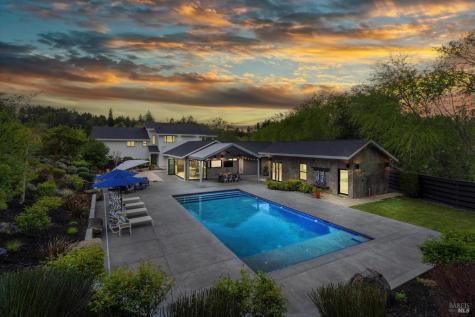 1524 Chablis Road Healdsburg CA 95448