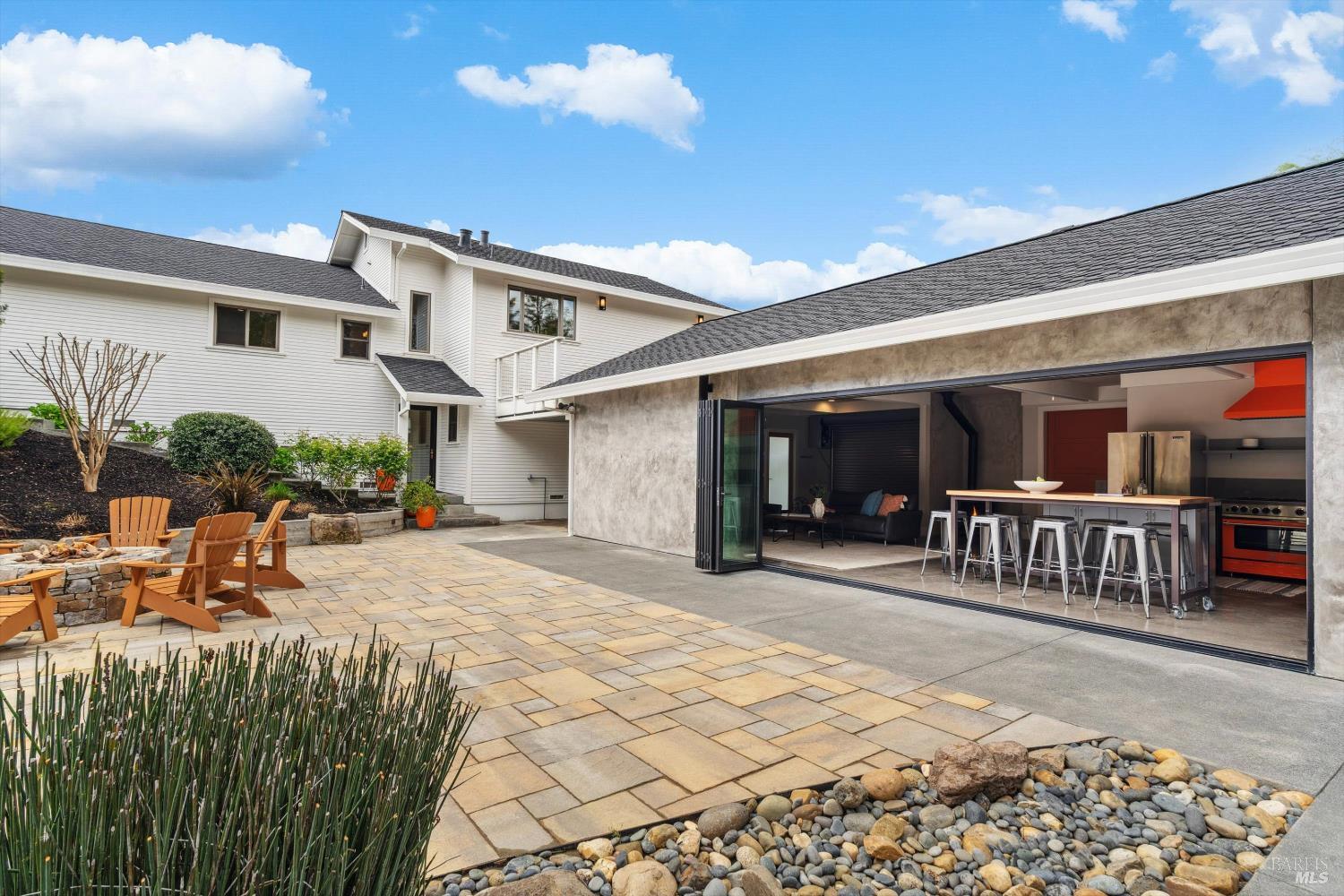 1524 Chablis Road Healdsburg CA 95448