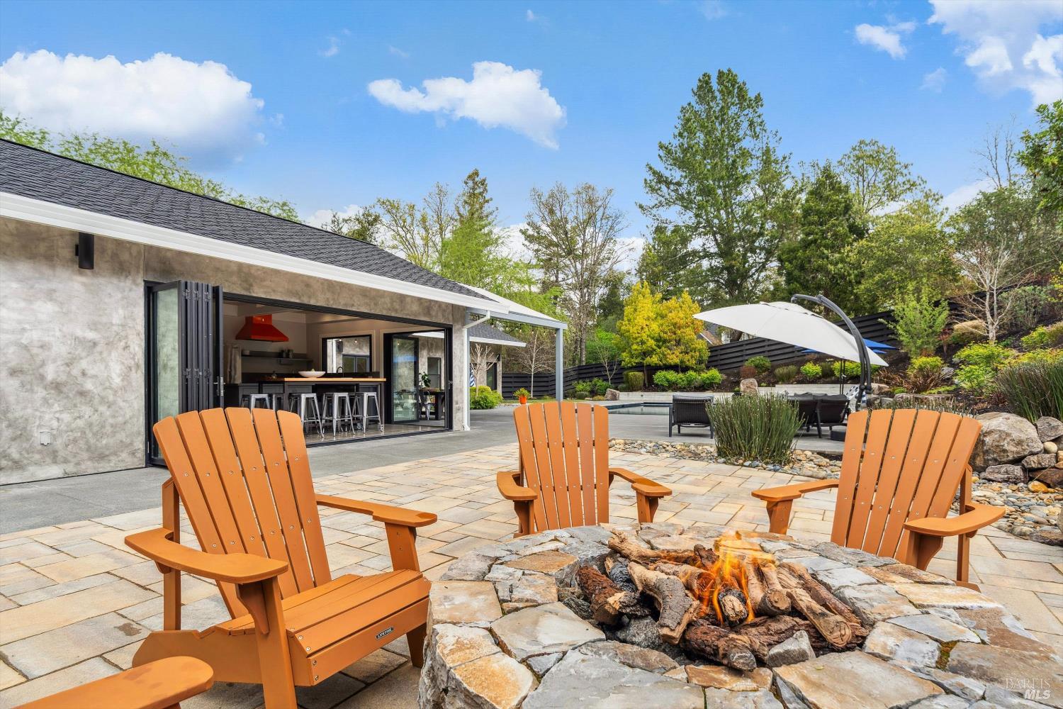 1524 Chablis Road Healdsburg CA 95448