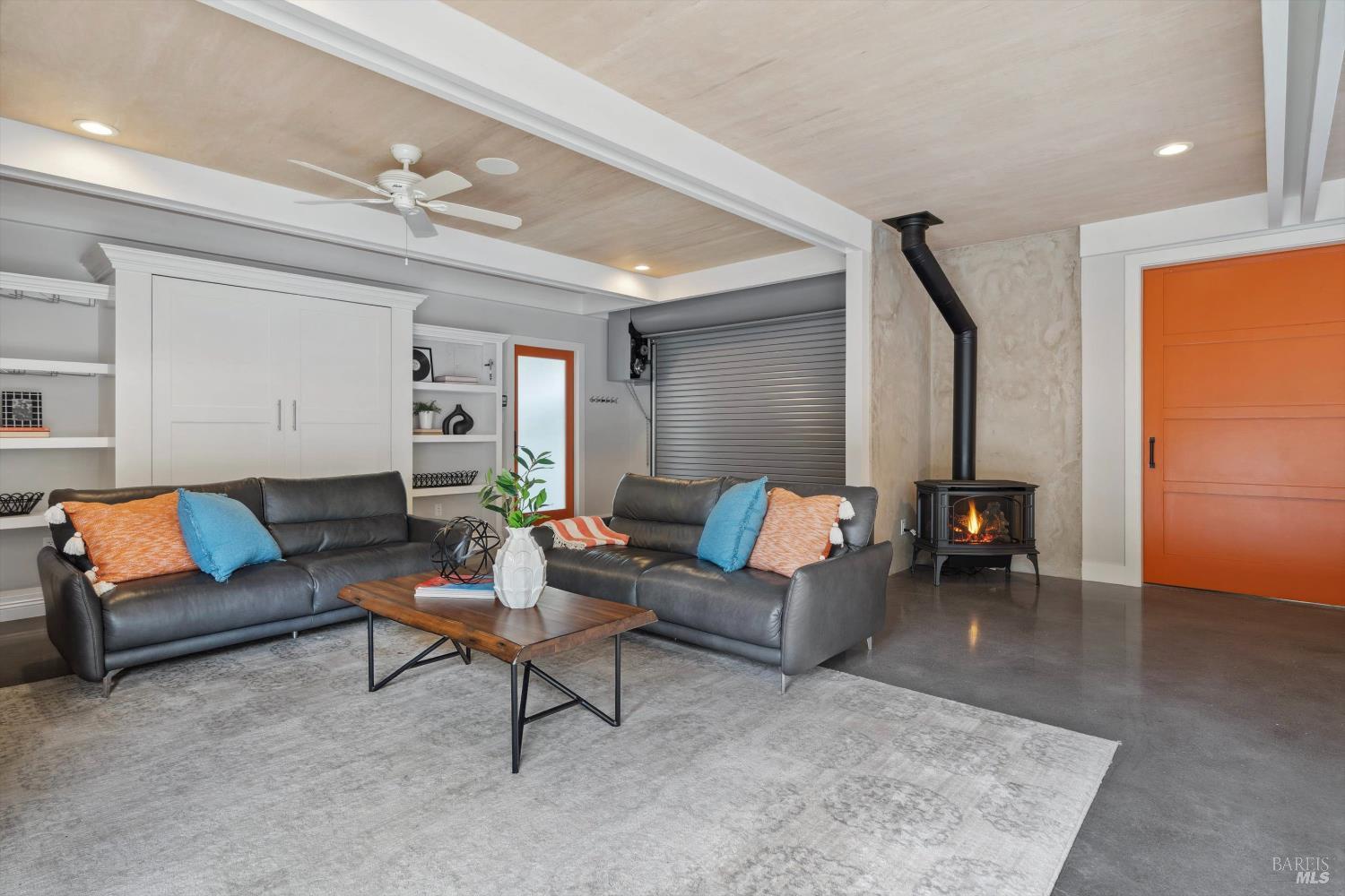 1524 Chablis Road Healdsburg CA 95448