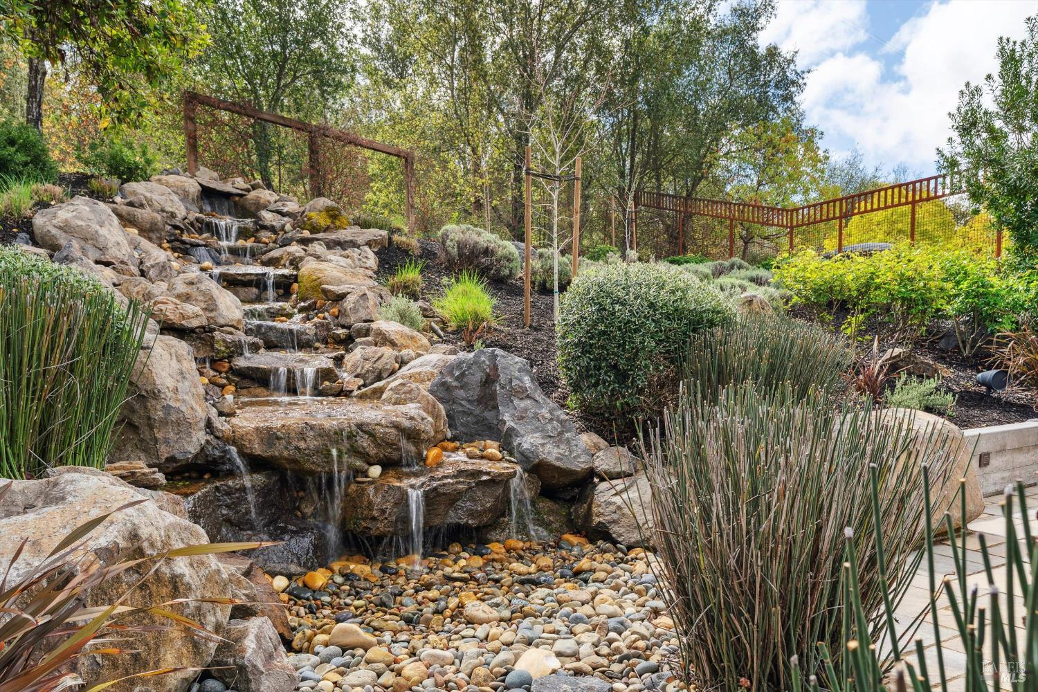 1524 Chablis Road Healdsburg CA 95448