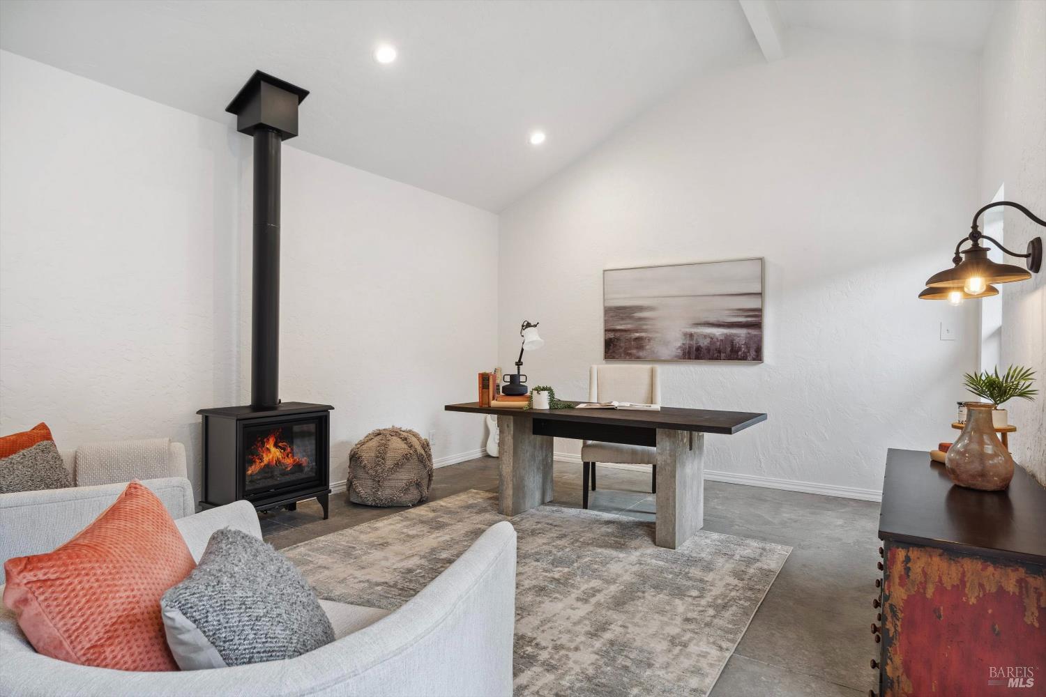1524 Chablis Road Healdsburg CA 95448