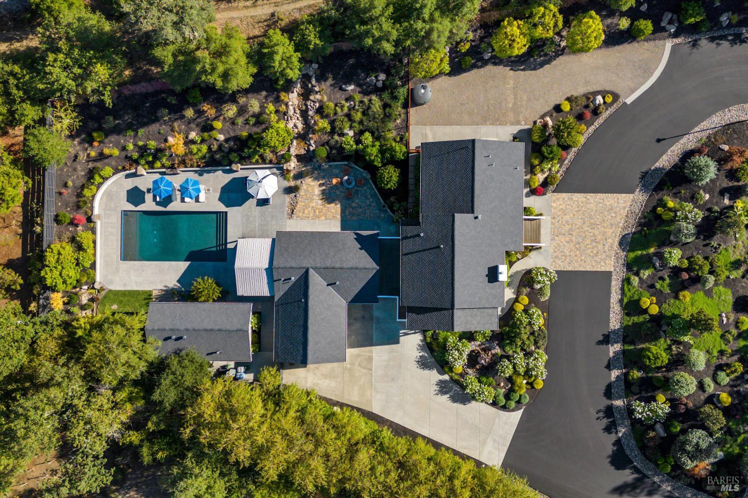 1524 Chablis Road Healdsburg CA 95448