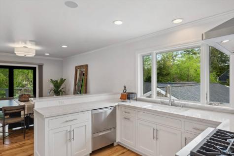 1524 Chablis Road Healdsburg CA 95448