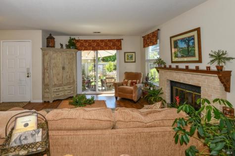 1907 Genoa Place Santa Rosa CA 95403