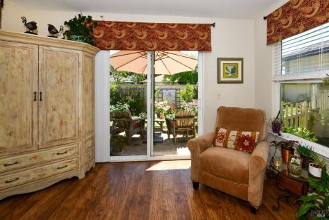1907 Genoa Place Santa Rosa CA 95403