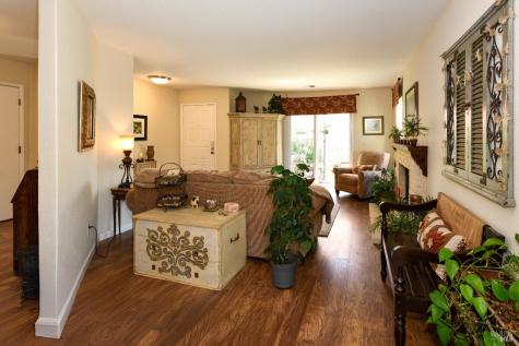 1907 Genoa Place Santa Rosa CA 95403
