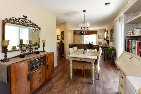 1907 Genoa Place Santa Rosa CA 95403