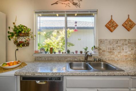 1907 Genoa Place Santa Rosa CA 95403