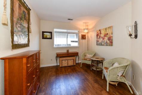 1907 Genoa Place Santa Rosa CA 95403
