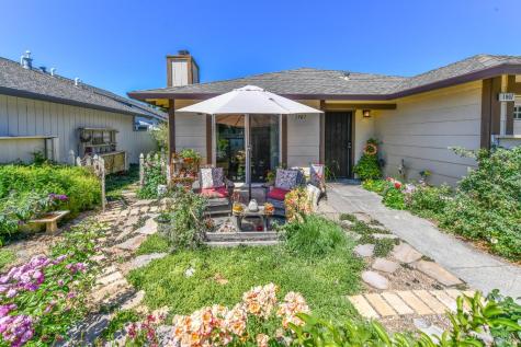 1907 Genoa Place Santa Rosa CA 95403