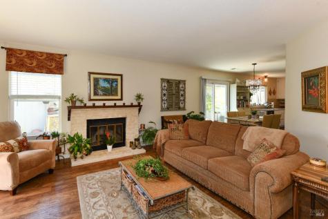 1907 Genoa Place Santa Rosa CA 95403
