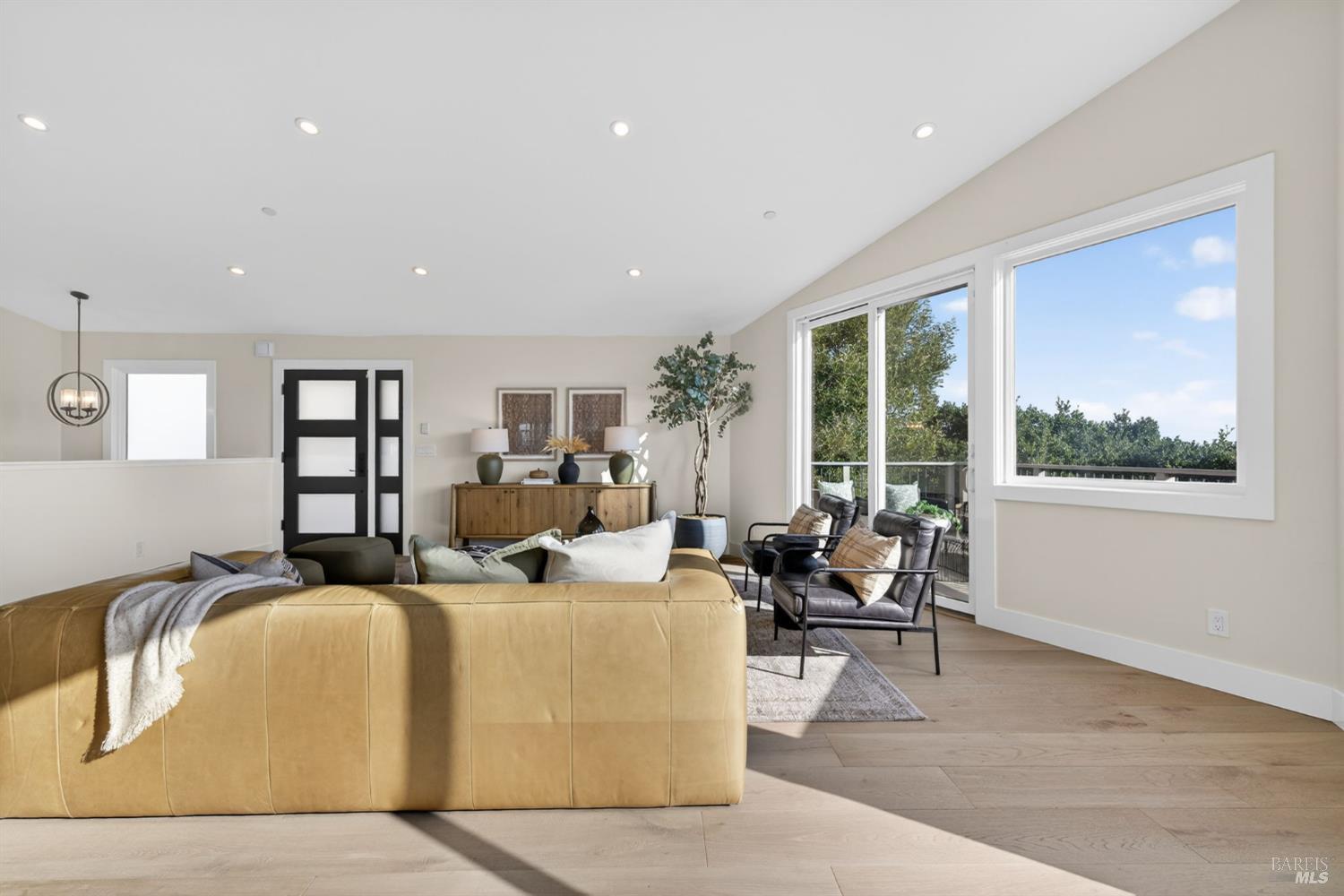 60 Marina Court Drive San Rafael CA 94901
