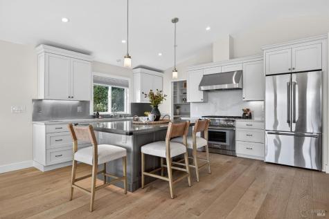 60 Marina Court Drive San Rafael CA 94901