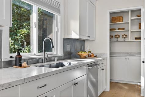 60 Marina Court Drive San Rafael CA 94901