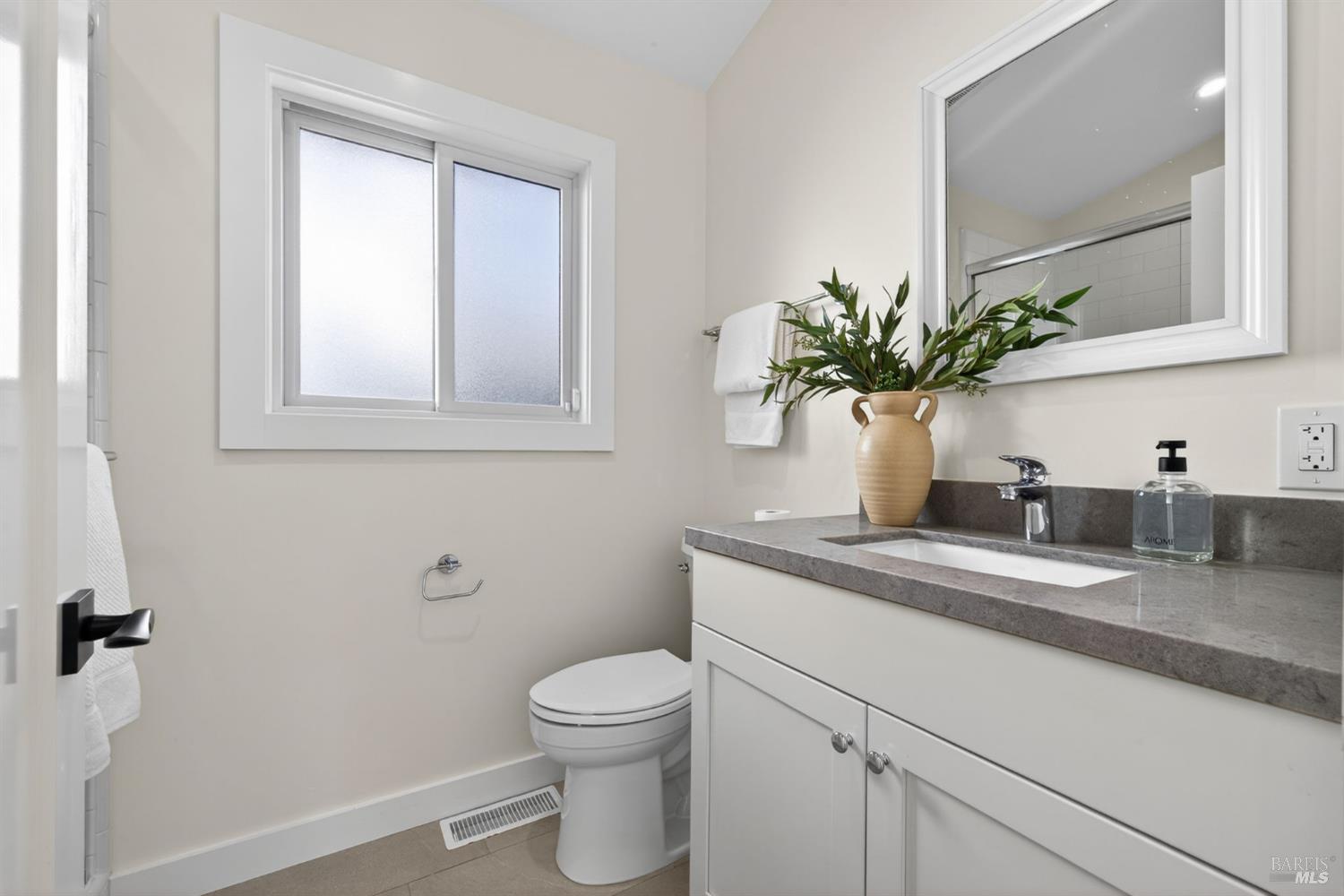 60 Marina Court Drive San Rafael CA 94901