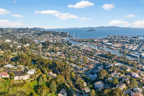 60 Marina Court Drive San Rafael CA 94901