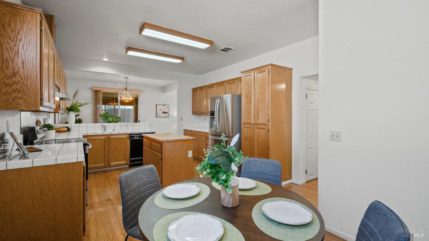 340 Stamper Circle Suisun City CA 94585