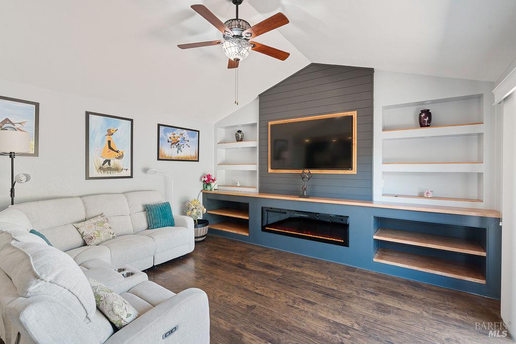 143 Royal Court Vallejo CA 94591