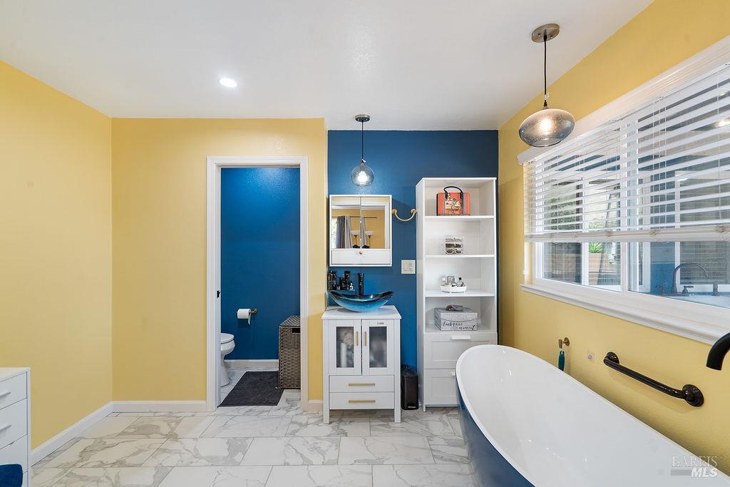 143 Royal Court Vallejo CA 94591