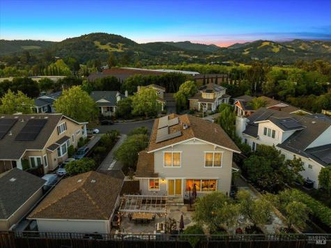 416 San Lorenzo Court Sonoma CA 95476