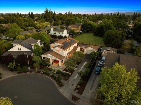 416 San Lorenzo Court Sonoma CA 95476