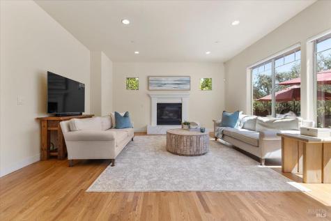 416 San Lorenzo Court Sonoma CA 95476