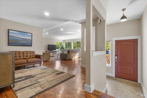 3224 Cobblestone Drive Santa Rosa CA 95404