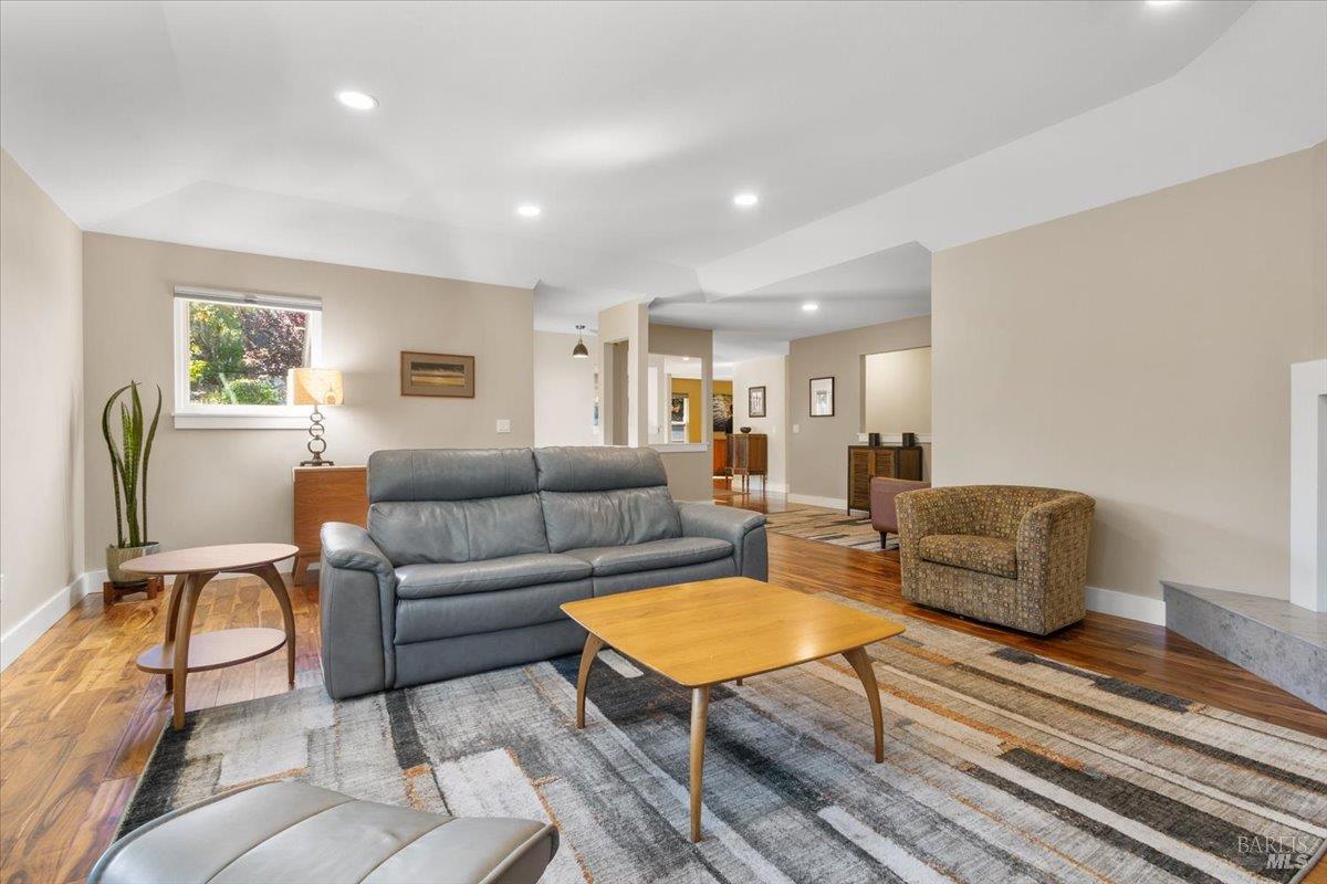 3224 Cobblestone Drive Santa Rosa CA 95404