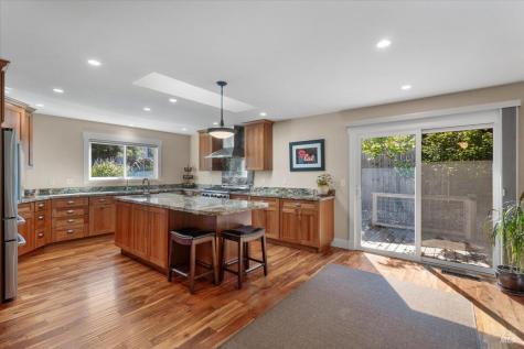 3224 Cobblestone Drive Santa Rosa CA 95404