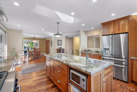 3224 Cobblestone Drive Santa Rosa CA 95404