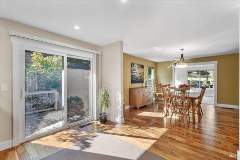 3224 Cobblestone Drive Santa Rosa CA 95404
