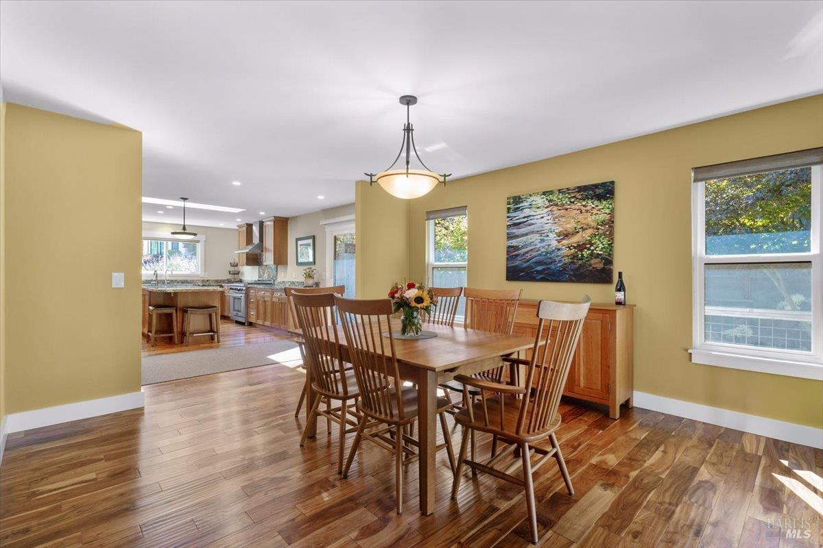 3224 Cobblestone Drive Santa Rosa CA 95404