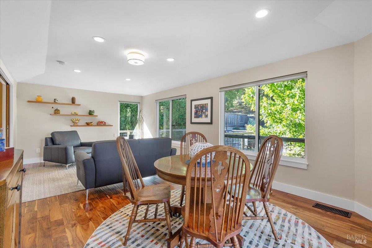 3224 Cobblestone Drive Santa Rosa CA 95404