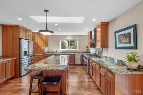 3224 Cobblestone Drive Santa Rosa CA 95404