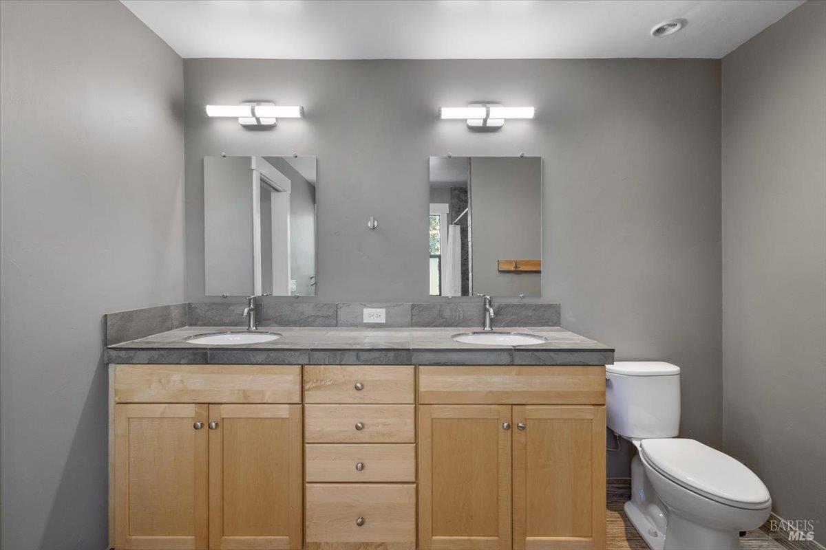3224 Cobblestone Drive Santa Rosa CA 95404